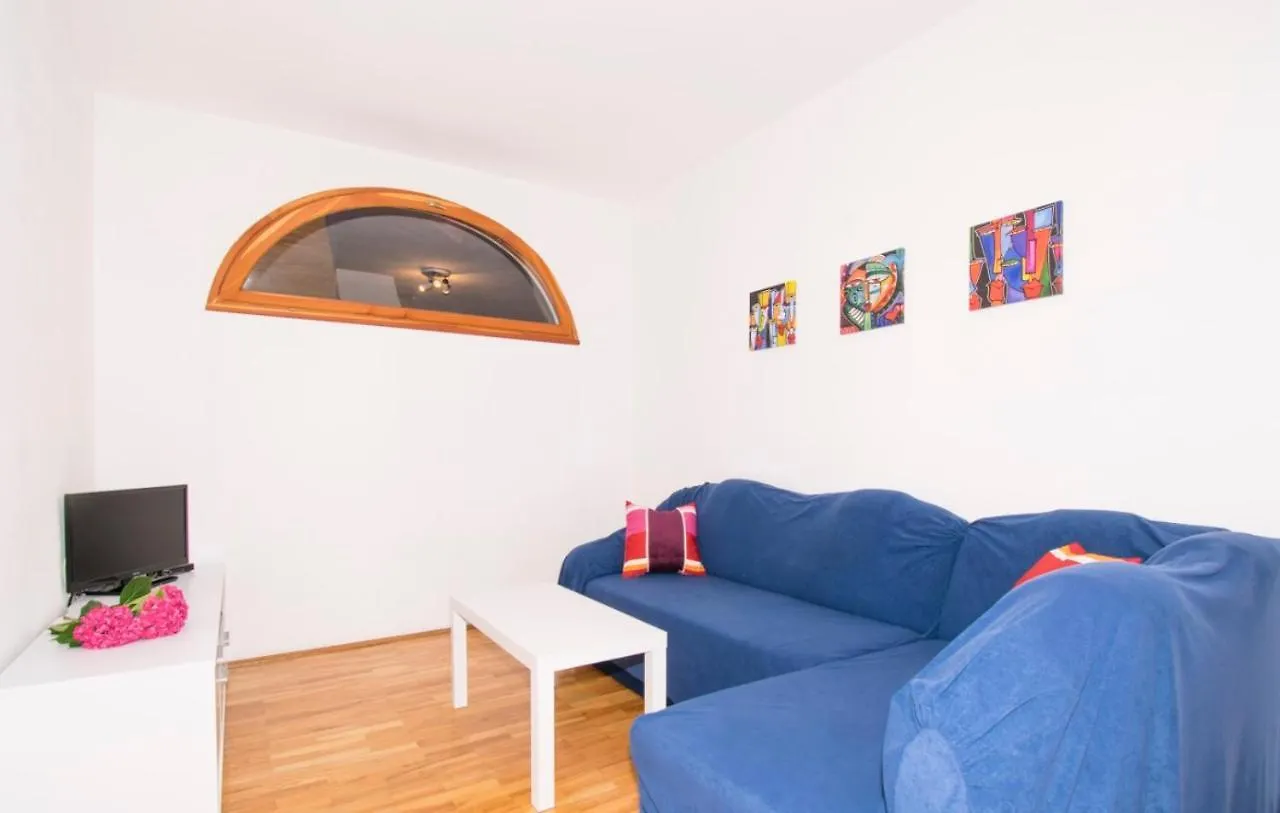 Maris Apartment Banjole