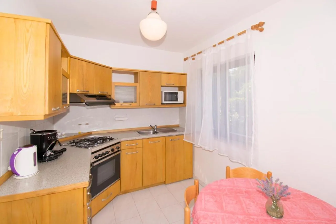 Maris Apartment Banjole 0*,