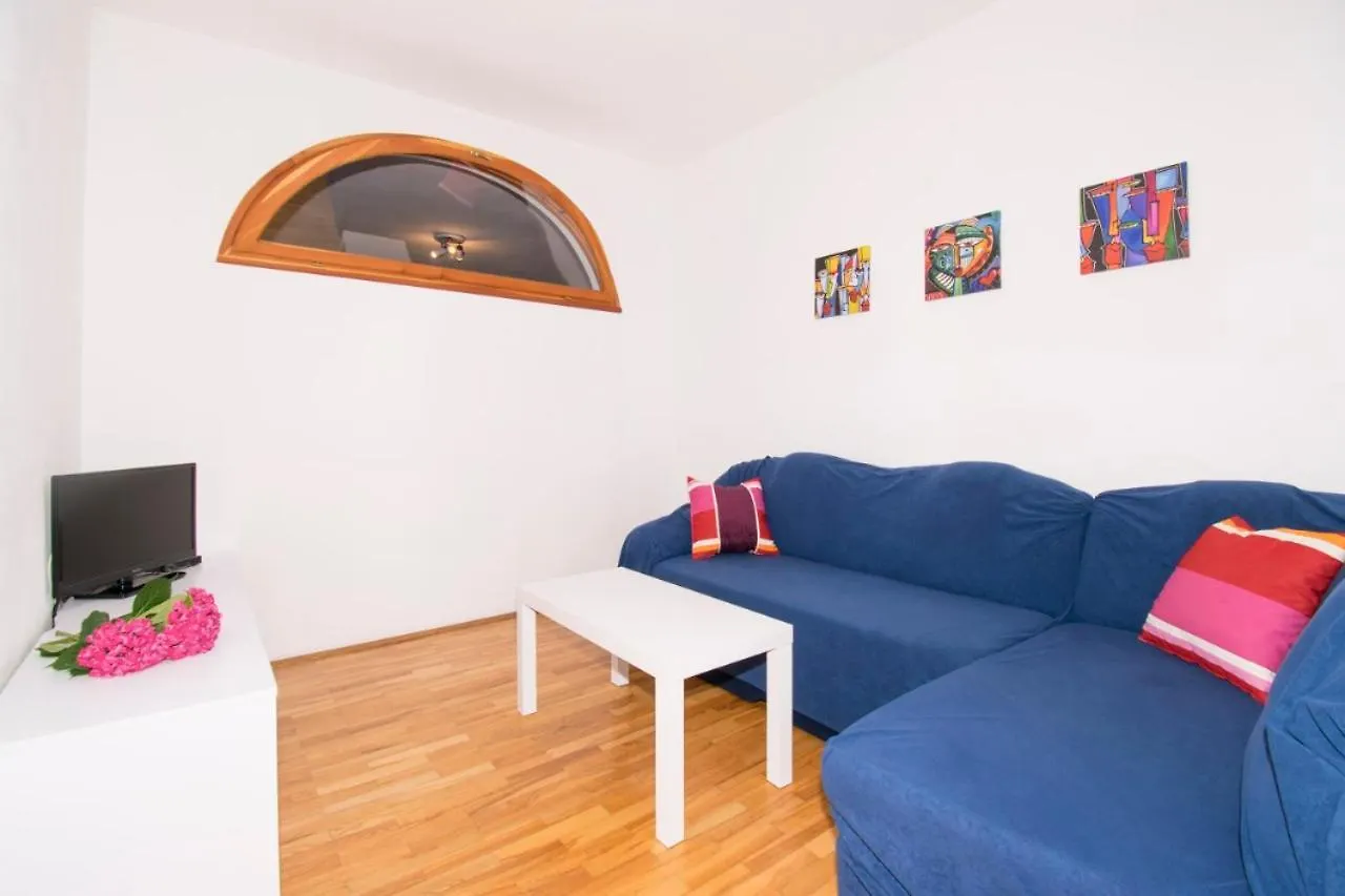 Maris Apartment Banjole